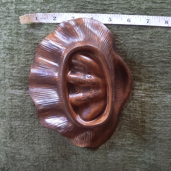 Vintage* TREASURE CRAFT half shell ashtray/ candy dish/trinket dish. - Picture 10 of 10